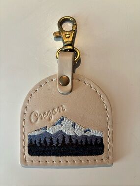 Portland Leather Beige Oregon Bag Charm - NEW